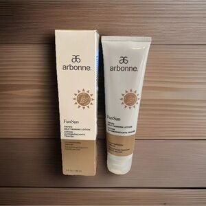 NIB SEALED! Arbonne Fun Sun Self-Tanning Lotion 5 fl. oz. / 148ml